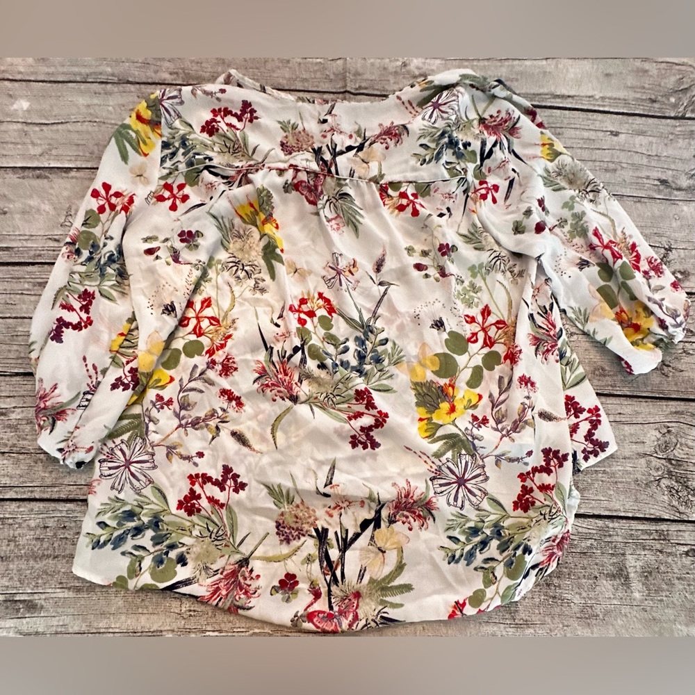 Women’s long sleeve floral print blouse - Picture 9 of 9